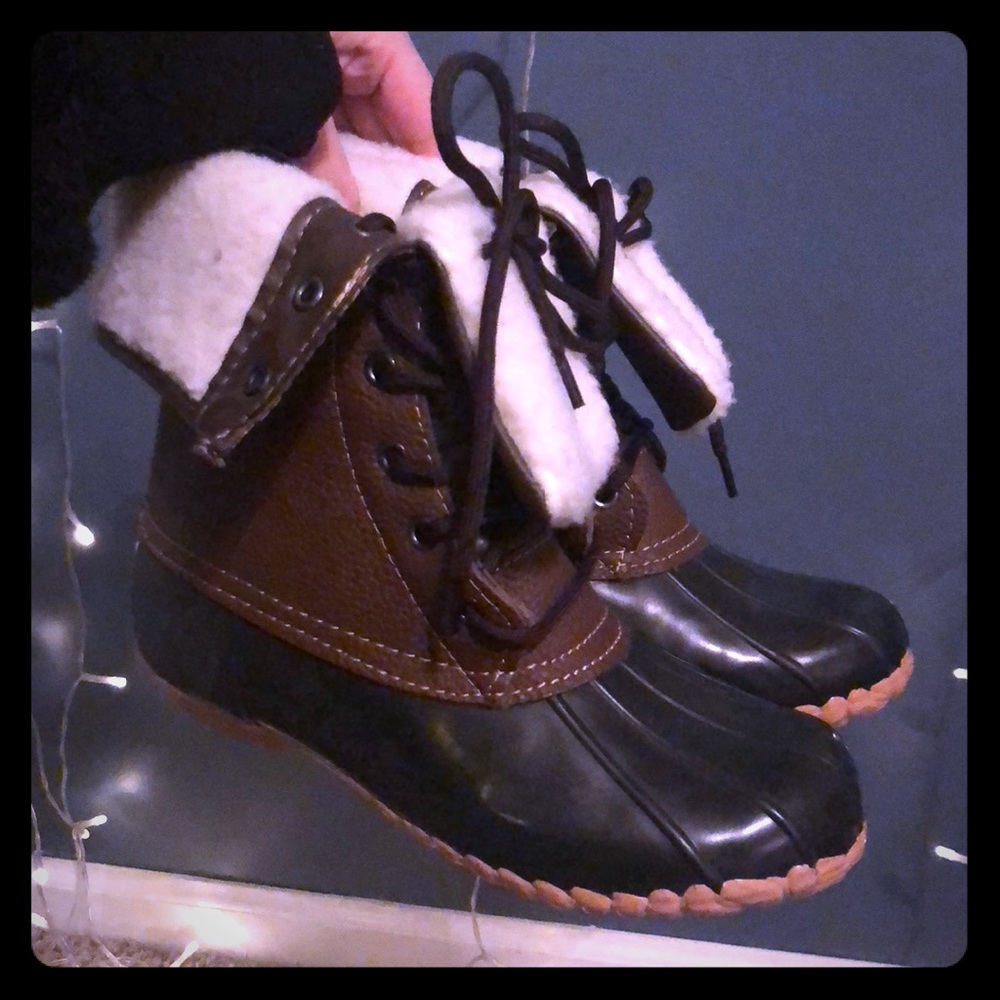 Sporto Delinda style fur winter duck boot